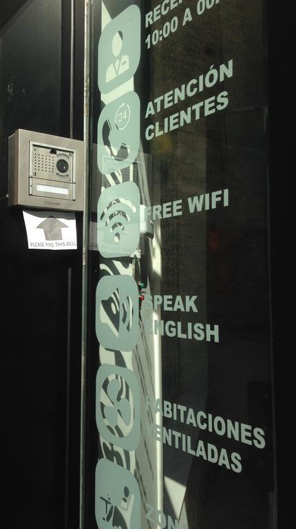 Hostal Ideal Sants Barcelona Exterior foto