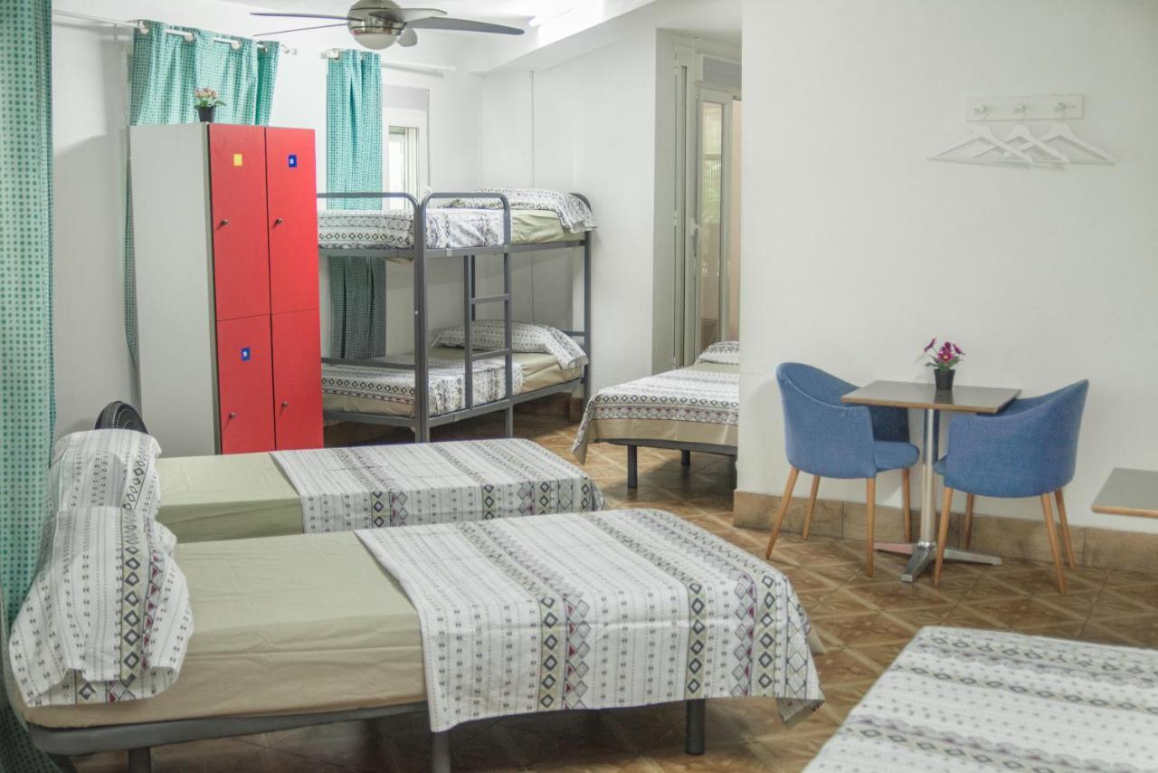 Hostal Ideal Sants Barcelona Exterior foto
